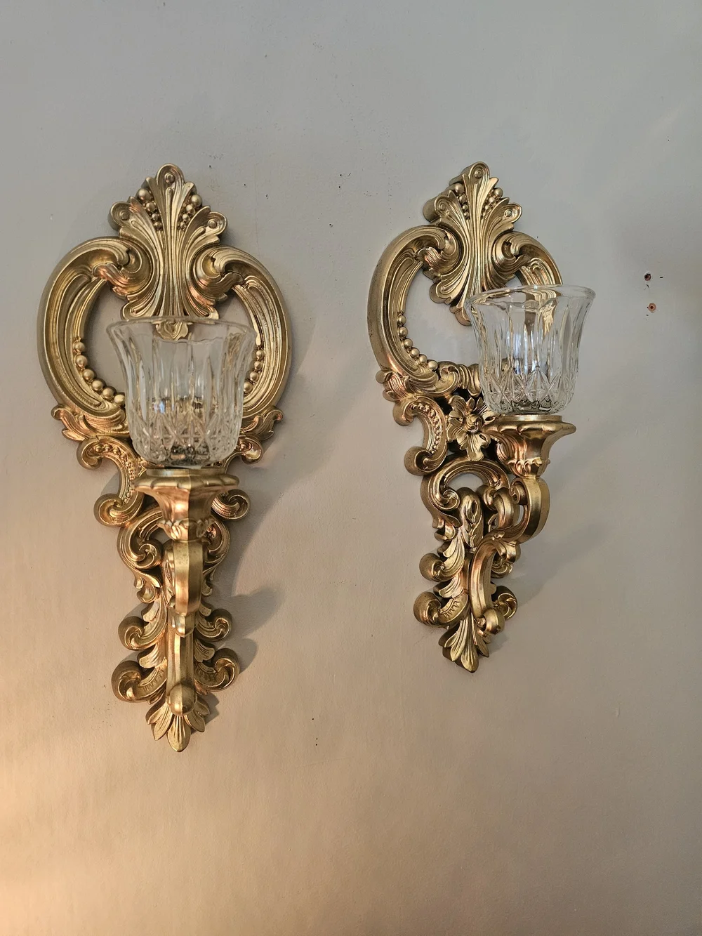 Homco decorative wall